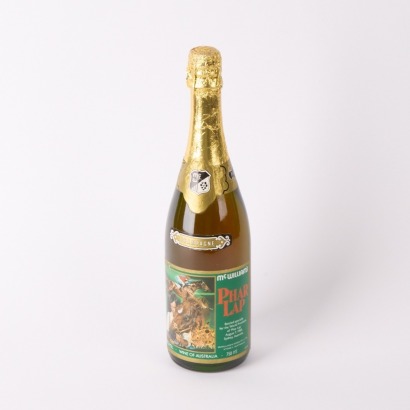 A McWilliams 'Phar Lap' Champagne, 1983