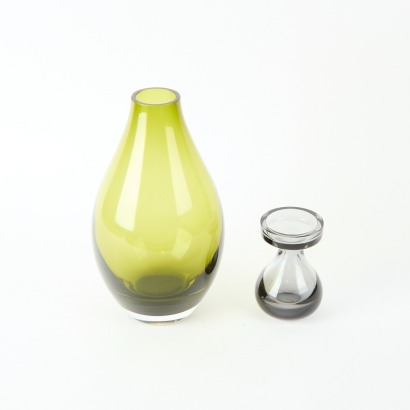 A Pair Of Glass Forms