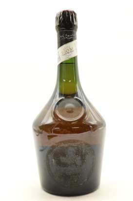 (1) DOM Benedictine Liquor, 40% ABV 700ml