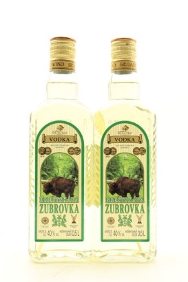 (2) Brestskaya Zubrovka Vodka, 40% ABV, 500ml