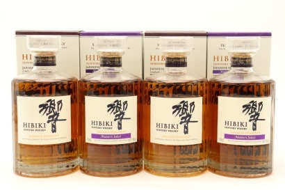 (1) Hibiki Japanese Harmony & Master's Select Blended Whisky, 4 Bottles Sold as One Lot (GB)