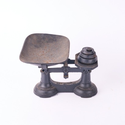 An Antique Cast Iron Kitchen Scale A/F