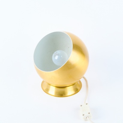 A Retro Ball Table Lamp