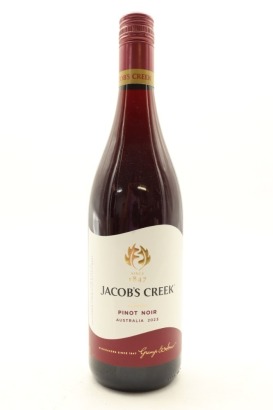 (1) 2023 Jacob's Creek Classic Pinot Noir, Australia