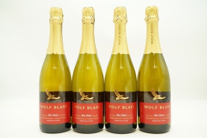 (4) NV Wolf Blass Red Label Chardonnay - Pinot Noir Sparkling Brut, South Eastern Australia