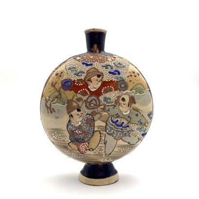 A Japanese Satsuma Vase (cracked)