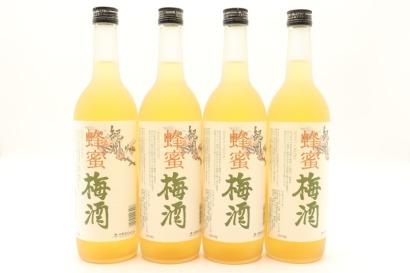 (4) Nakano B.C. Hachimitsu Honey Umeshu, Japan, 12% ABV, 720ml