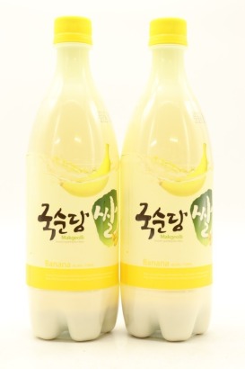 (2) Kooksoondang Makgeolli Banana Rice Wine, 4% ABV, 750ml