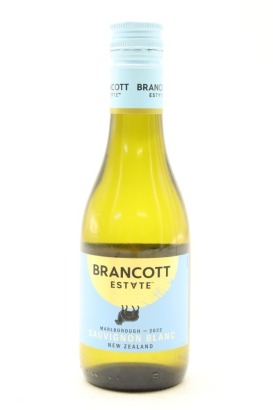 (1) 2022 Brancott Estate Sauvignon Blanc, Marlborough, 187ml