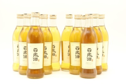 (12) Bekseju Traditional Korean Wine, 13% ABV, 375ml