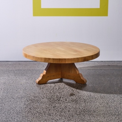 A Dutch Solid Oak Circular Table by Oisterwijk Meubelfabriek