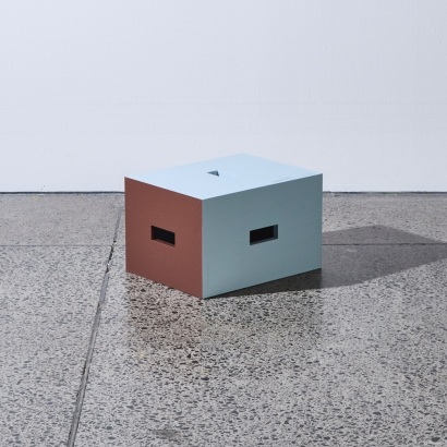 A Cassina LC14 Tabouret Nantes Rez&egrave;