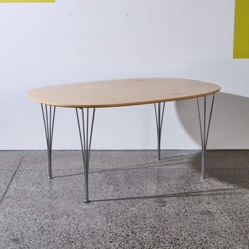 A Superellipse Table by Bruno Mathsson and Piet Hein for Fritz Hansen