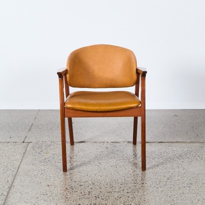 A Mid-Century Tub Chair