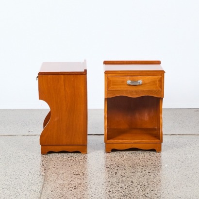 A Mahogany Mid-Century Matching Pair of Bedside Cabinets