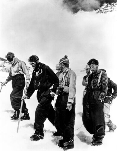 Hunt, Hillary, Gregory and Bourdillon with Morris Behind
