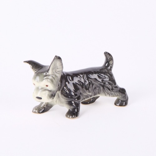 A Crown Lynn Scottie Dog