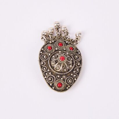 A Vintage Sterling Silver Filigree Pendant/Brooch.