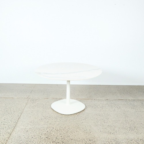 A Multiplo Table Designed by Antonio Citterio for Kartell