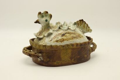 A Chinese 20th century straw-glazed pottery 'chick' vessel