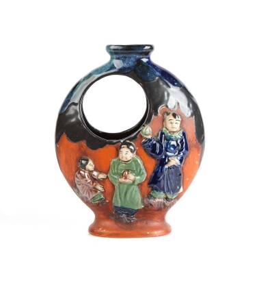 A Sumida Pottery Moon Vase