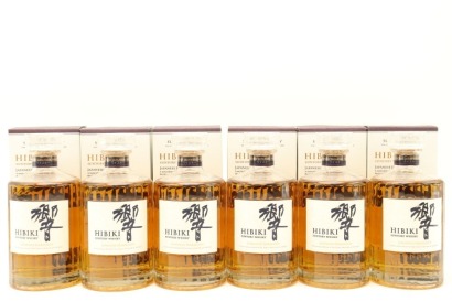 (6) Hibiki Japanese Harmony Blended Whisky, 43% ABV (GB)