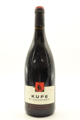 (1) 2006 Escarpment Kupe Pinot Noir, Martinborough